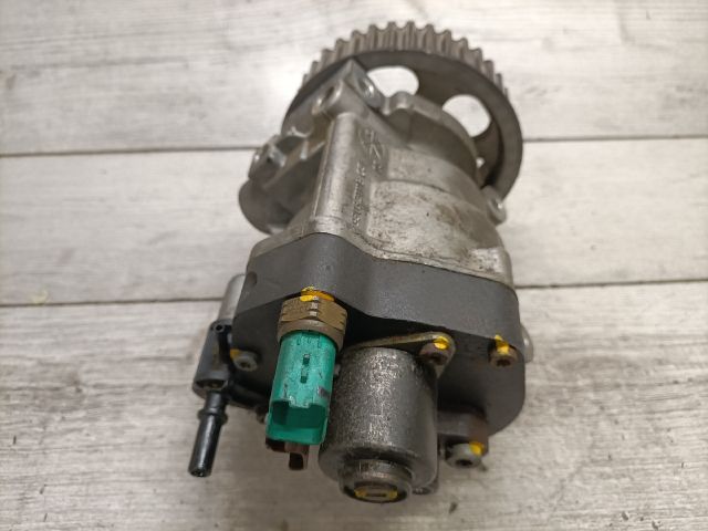 bontott RENAULT THALIA Nagynyomású Szivattyú