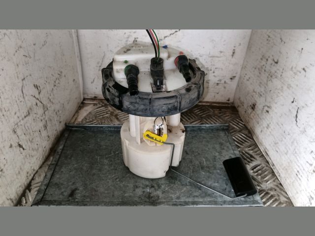 bontott RENAULT THALIA Üzemanyagszint Jeladó