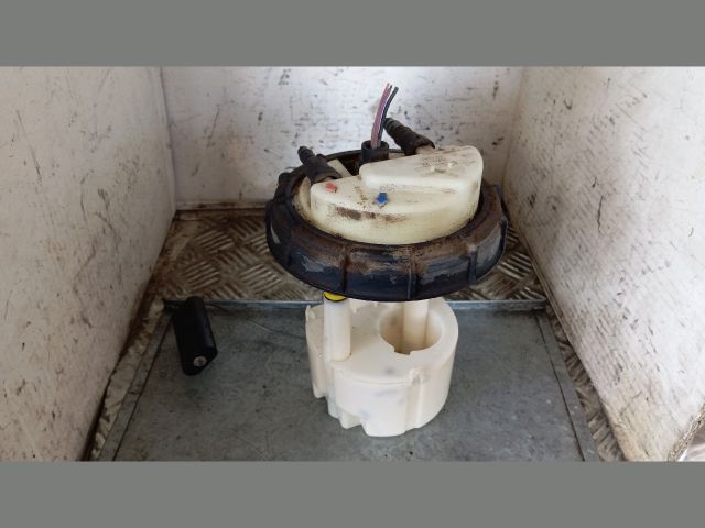 bontott RENAULT THALIA Üzemanyagszint Jeladó