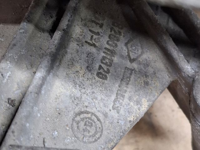 bontott RENAULT THALIA Váltó Tartó Bak (Pozíciófüggetlen)