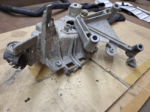 bontott RENAULT THALIA Váltó Tartó Bak (Pozíciófüggetlen)