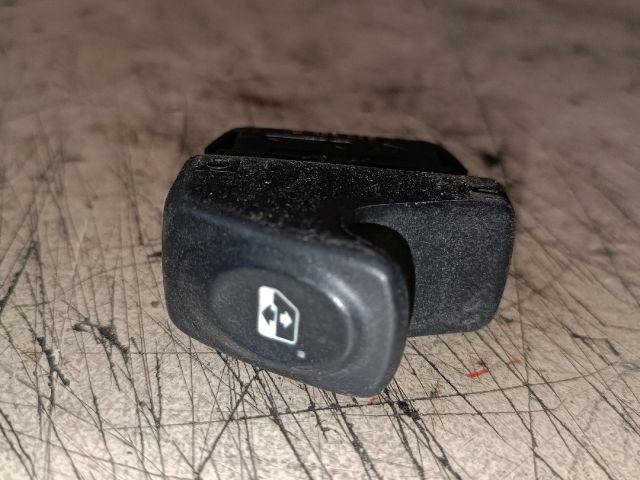 bontott RENAULT THALIA Ablakemelő Kapcsoló (Pozíciófüggetlen)