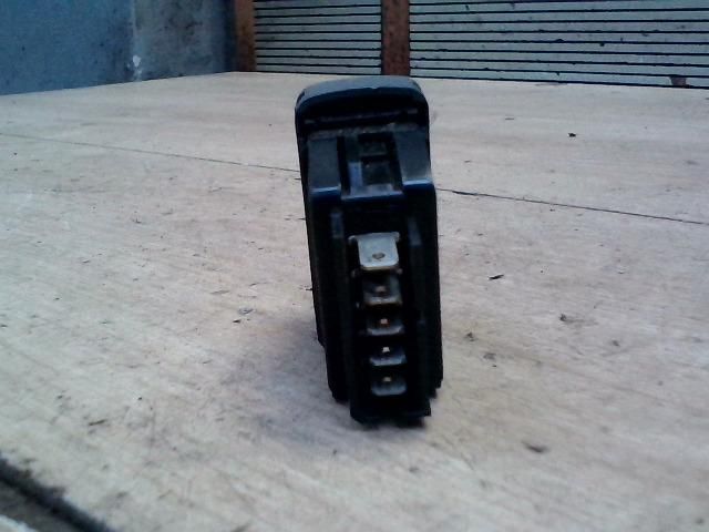 bontott RENAULT THALIA Ablakemelő Kapcsoló (Pozíciófüggetlen)