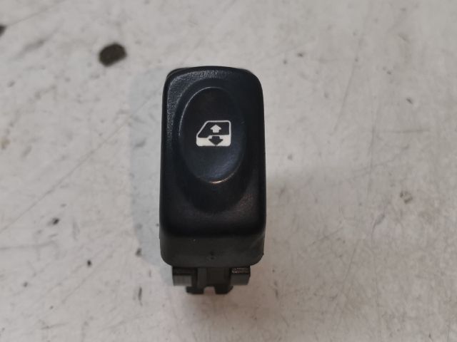 bontott RENAULT THALIA Bal első Ablakemelő Kapcsoló