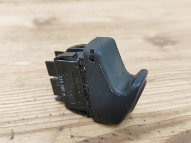 bontott RENAULT THALIA Bal első Ablakemelő Kapcsoló