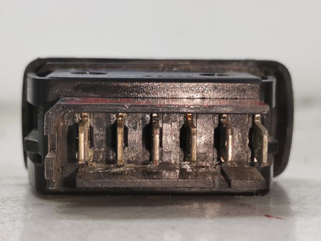 bontott RENAULT THALIA Bal első Ablakemelő Kapcsoló