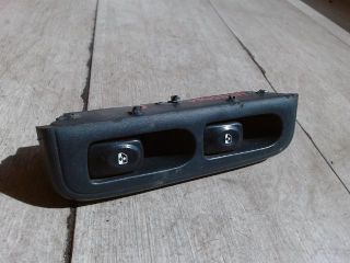 bontott RENAULT THALIA Bal első Ablakemelő Kapcsoló