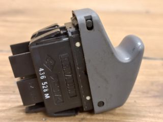 bontott RENAULT THALIA Bal első Ablakemelő Kapcsoló