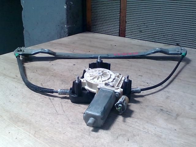 bontott RENAULT THALIA Bal első Ablakemelő Szerkezet (Elektromos)