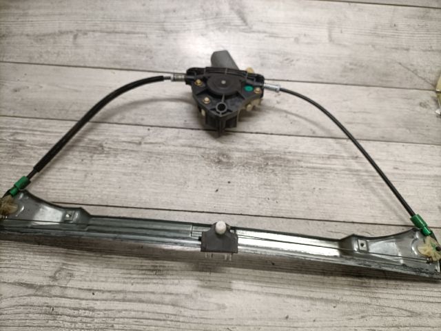 bontott RENAULT THALIA Bal első Ablakemelő Szerkezet (Elektromos)