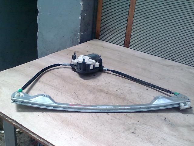 bontott RENAULT THALIA Bal első Ablakemelő Szerkezet (Elektromos)