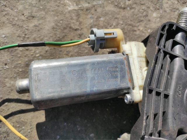 bontott RENAULT THALIA Bal első Ablakemelő Szerkezet (Elektromos)