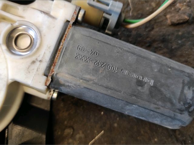 bontott RENAULT THALIA Bal első Ablakemelő Szerkezet (Elektromos)