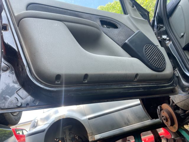 bontott RENAULT THALIA Bal első Ajtó (Üres lemez)