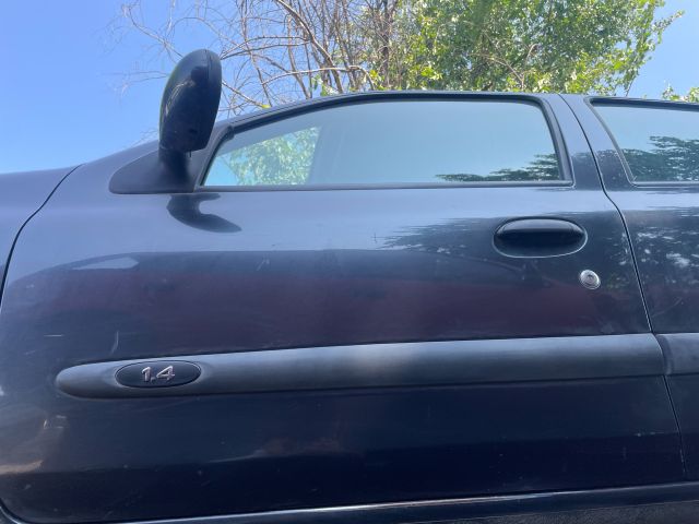 bontott RENAULT THALIA Bal első Ajtó (Üres lemez)