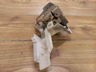 bontott RENAULT THALIA Bal első Ajtózár