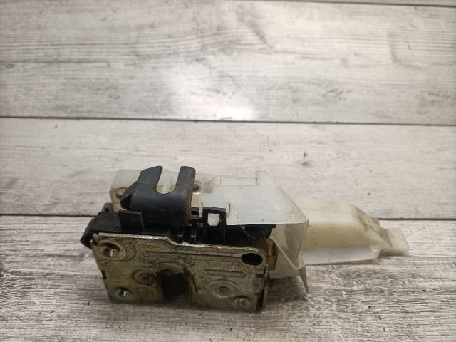 bontott RENAULT THALIA Bal első Ajtózár