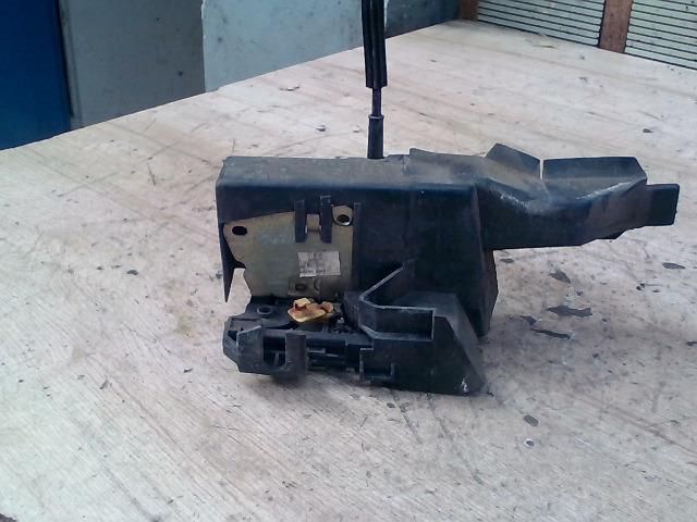 bontott RENAULT THALIA Bal első Ajtózár