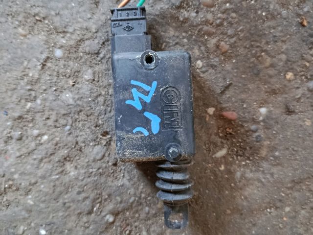 bontott RENAULT THALIA Bal első Központizár Motor