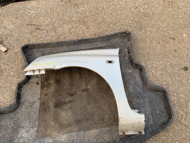 bontott RENAULT THALIA Bal első Sárvédő