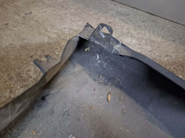 bontott RENAULT THALIA Bal első Sárvédő