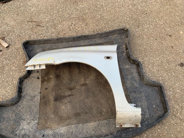 bontott RENAULT THALIA Bal első Sárvédő