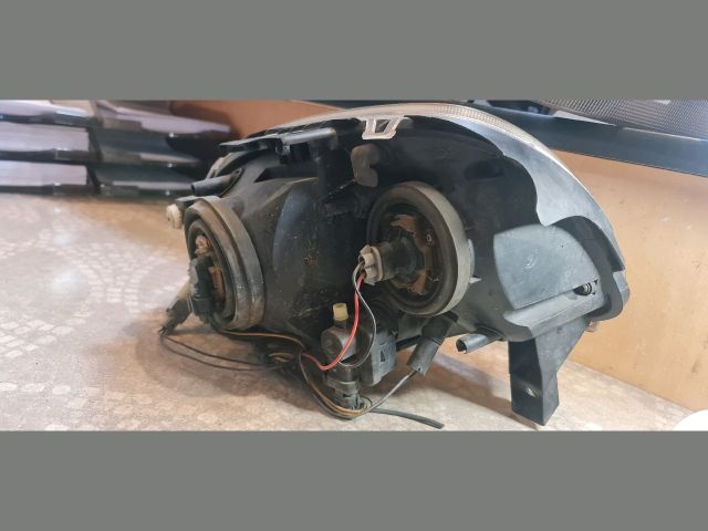 bontott RENAULT THALIA Bal Fényszóró