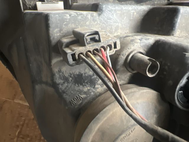 bontott RENAULT THALIA Bal Fényszóró