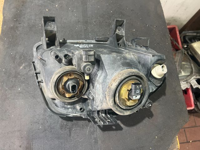 bontott RENAULT THALIA Bal Fényszóró