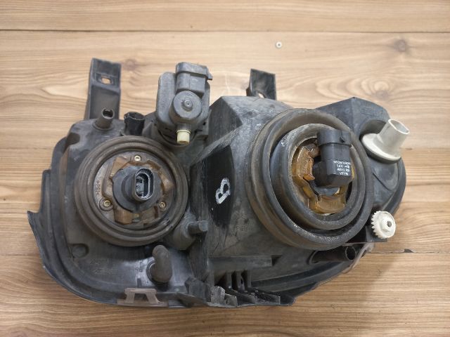 bontott RENAULT THALIA Bal Fényszóró