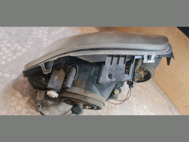 bontott RENAULT THALIA Bal Fényszóró