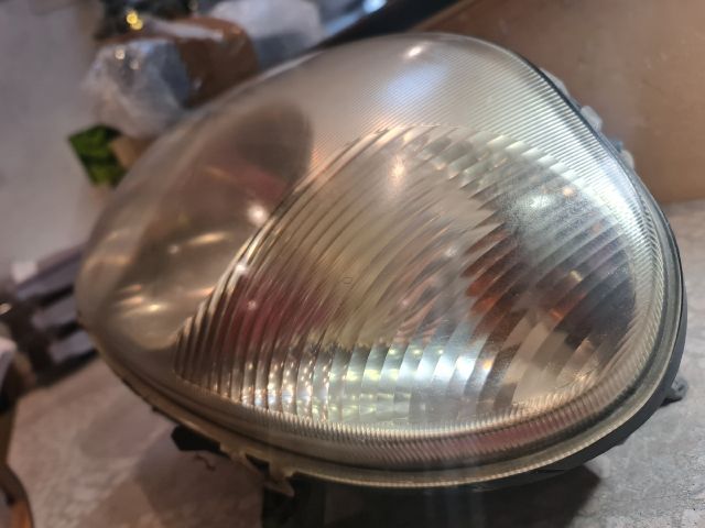 bontott RENAULT THALIA Bal Fényszóró