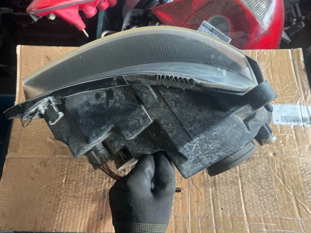 bontott RENAULT THALIA Bal Fényszóró