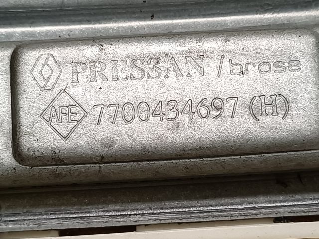 bontott RENAULT THALIA Bal hátsó Ablakemelő Szerkezet (Mechanikus)