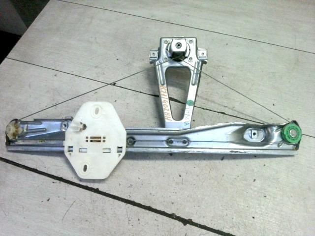 bontott RENAULT THALIA Bal hátsó Ablakemelő Szerkezet (Mechanikus)