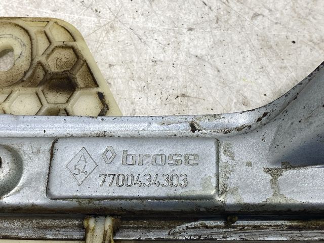 bontott RENAULT THALIA Bal hátsó Ablakemelő Szerkezet (Mechanikus)