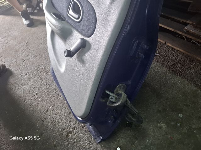 bontott RENAULT THALIA Bal hátsó Ajtó (Részeivel)