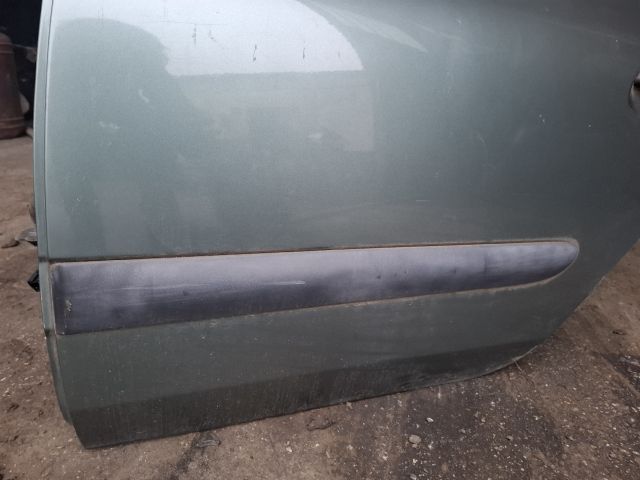 bontott RENAULT THALIA Bal hátsó Ajtó (Részeivel)