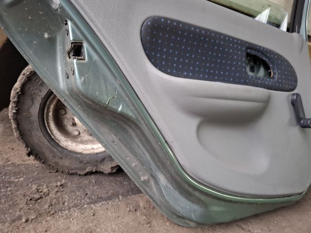 bontott RENAULT THALIA Bal hátsó Ajtó (Részeivel)