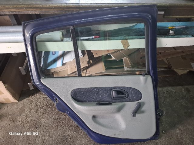 bontott RENAULT THALIA Bal hátsó Ajtó (Részeivel)