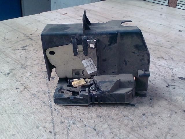 bontott RENAULT THALIA Bal hátsó Ajtózár