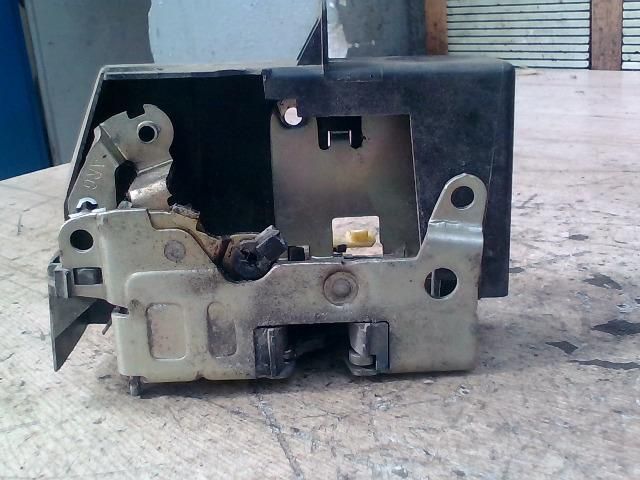 bontott RENAULT THALIA Bal hátsó Ajtózár