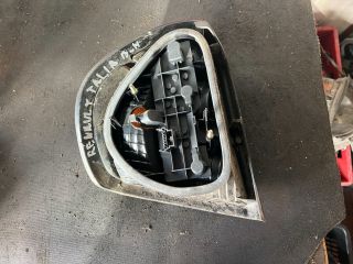 bontott RENAULT THALIA Bal Hátsó Lámpa