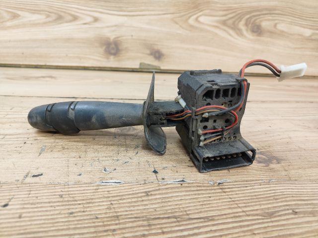 bontott RENAULT THALIA Bal Kormánykapcsoló Irányjelző