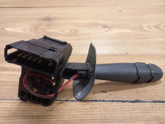 bontott RENAULT THALIA Bal Kormánykapcsoló Irányjelző