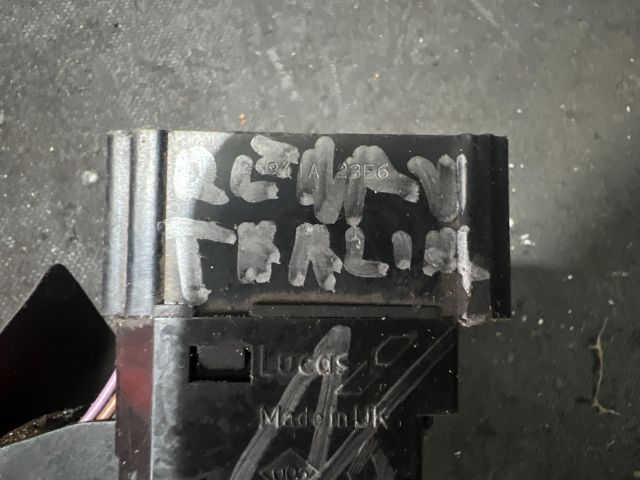 bontott RENAULT THALIA Bal Kormánykapcsoló Irányjelző