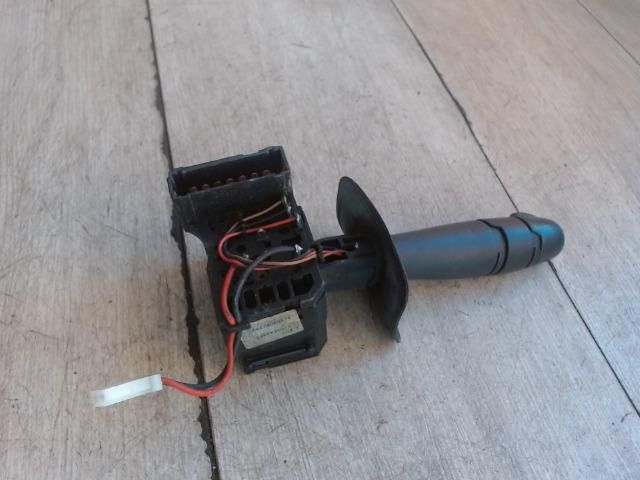 bontott RENAULT THALIA Bal Kormánykapcsoló Irányjelző