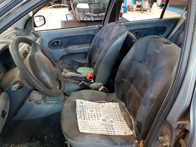 bontott RENAULT THALIA Csomagtér Nyitó Kar / Gomb