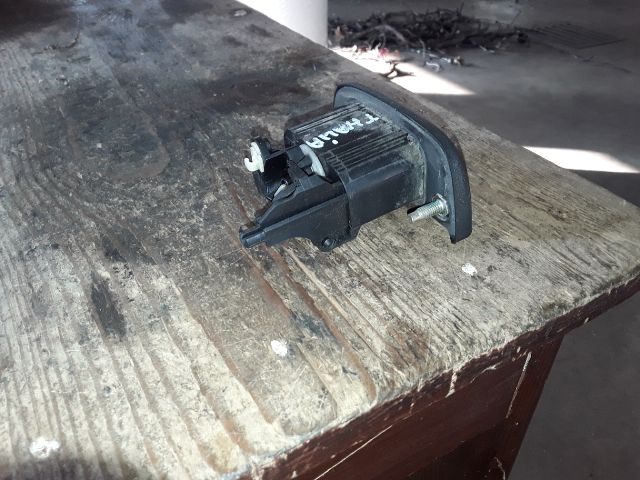 bontott RENAULT THALIA Csomagtér Nyitó Kar / Gomb