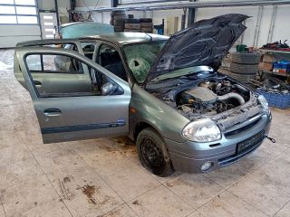 bontott RENAULT THALIA Csomagtér Nyitó Kar / Gomb